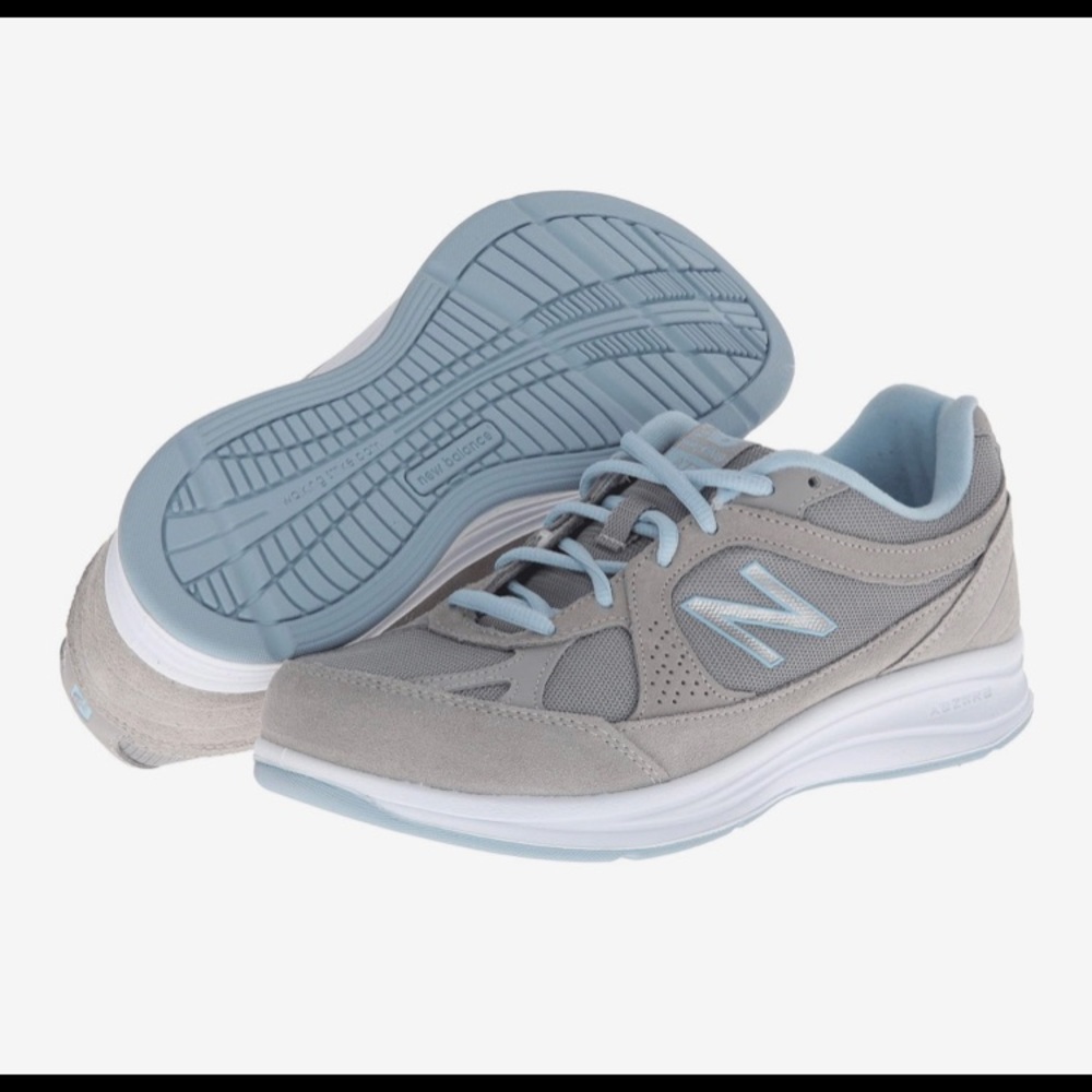Gently used New Balance W877